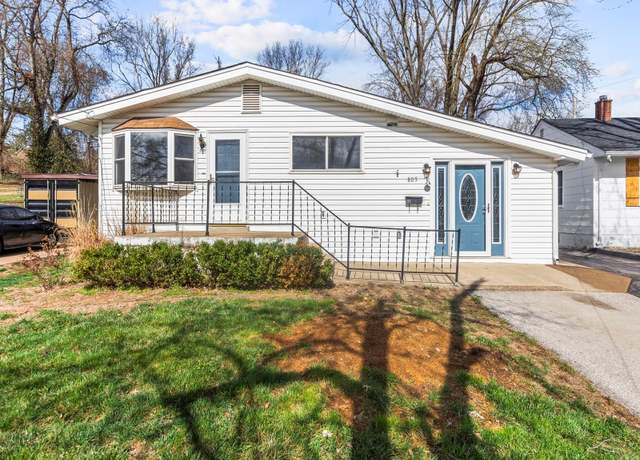 Property at 805 Cunningham Ave, St Charles, MO 63301, 3 beds, 2 baths