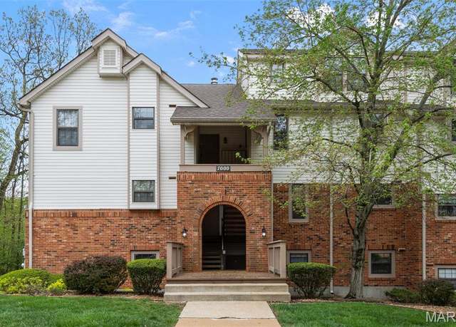 Property at 7000 Green Tee Ct #2, St Louis, MO 63129, 2 beds, 1 bath