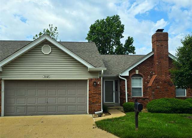 Property at 5140 Kennerly Place Dr, St Louis, MO 63128, 2 beds, 2 baths
