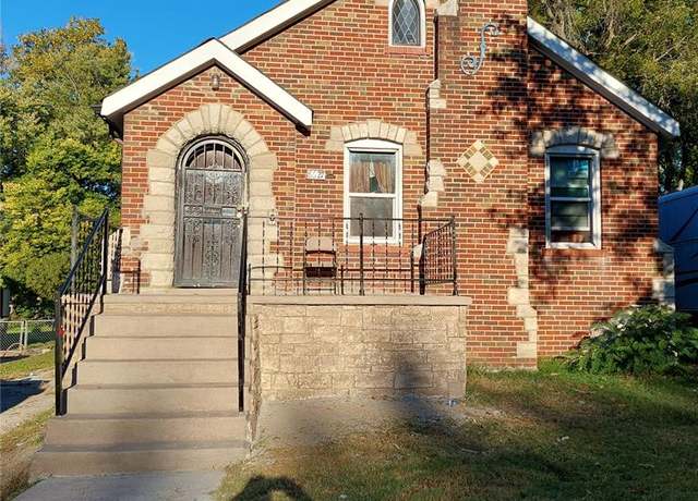 Property at 8627 Park Ln, St Louis, MO 63147, 4 beds, 2 baths