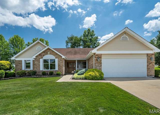 Property at 22 Margaret Brown Ct, St Peters, MO 63376, 4 beds, 4 baths