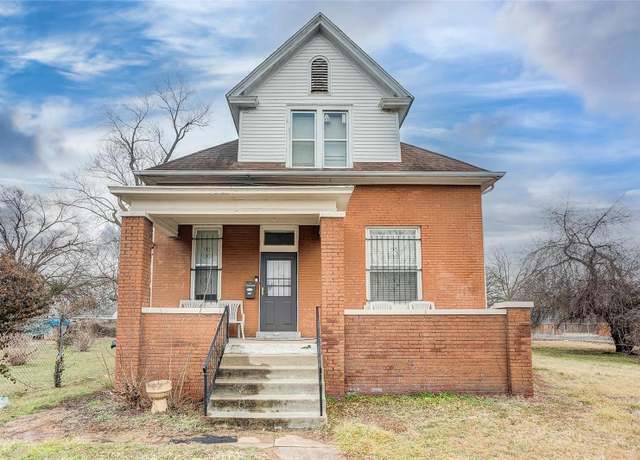 Property at 702 N 75th St, East St Louis, IL 62203, 2 beds, 1.5 baths