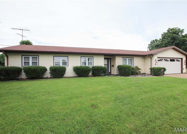 Property at 430 Scottsdale Dr, Sullivan, MO 63080, 3 beds, 2 baths