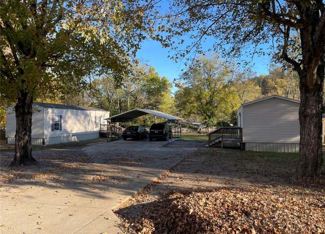 Property at 718 East Daniels St, Piedmont, MO 63957, 1 bed, 1 bath