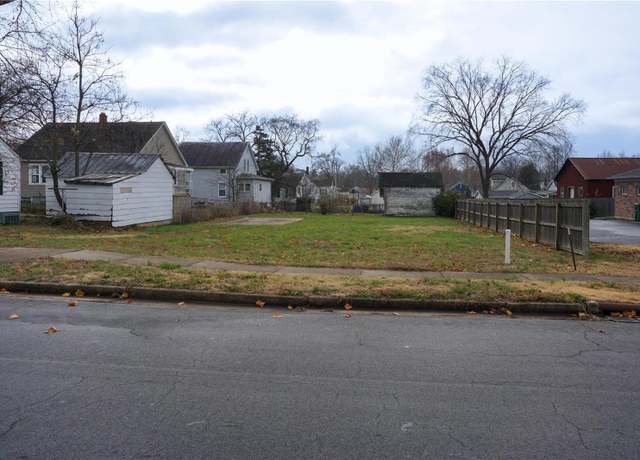 Property at 104 E 3rd St, Rolla, MO 65401