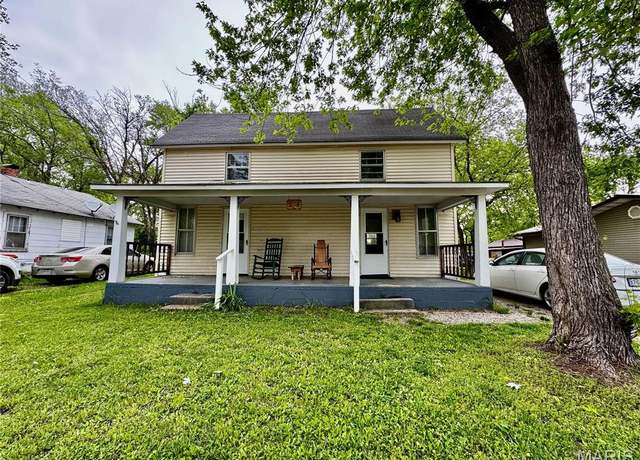 Property at 274 Cornelison St, Lebanon, MO 65536, 3 beds, 1 bath