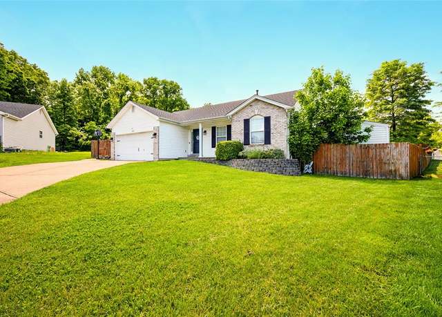 Property at 417 Real Ct, Herculaneum, MO 63048, 3 beds, 2 baths