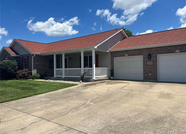 Property at 1386 Lilac Ln, Jackson, MO 63755, 4 beds, 3 baths