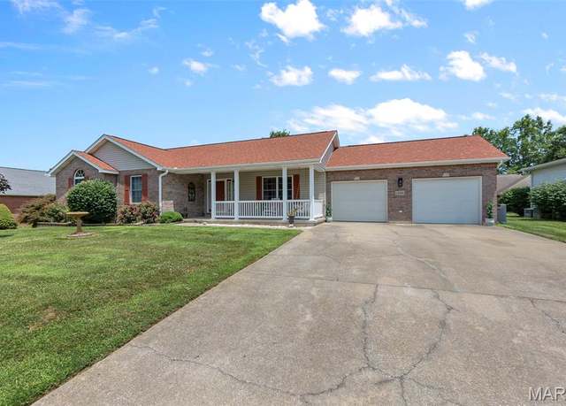 Property at 1386 Lilac Ln, Jackson, MO 63755, 4 beds, 3 baths