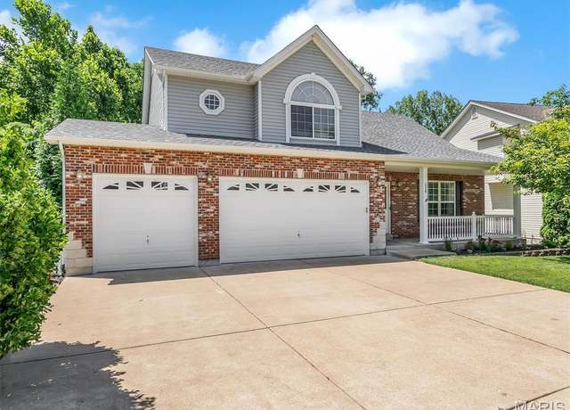 Property at 1028 Winter Lake Dr, Fenton, MO 63026, 3 beds, 3.5 baths