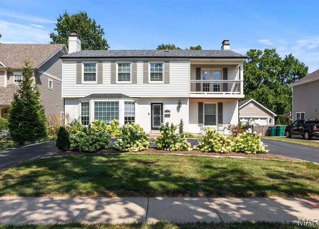 Property at 600 S Berry Rd, Webster Groves, MO 63122, 4 beds, 3 baths