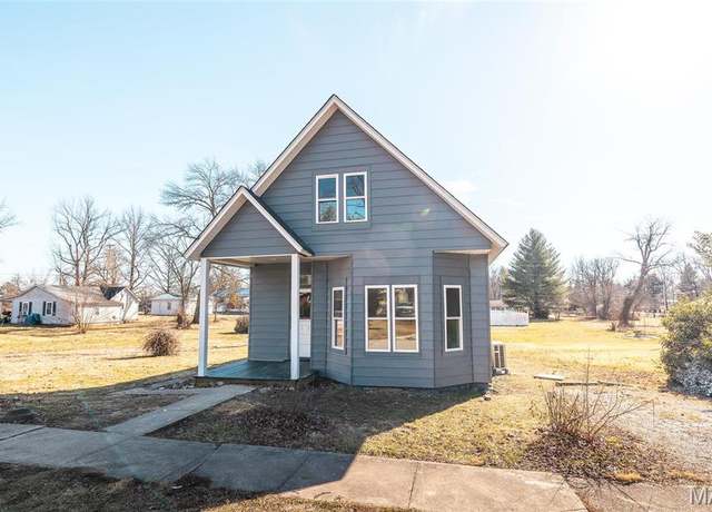 Property at 120 E Charles St, St James, MO 65559, 3 beds, 1 bath
