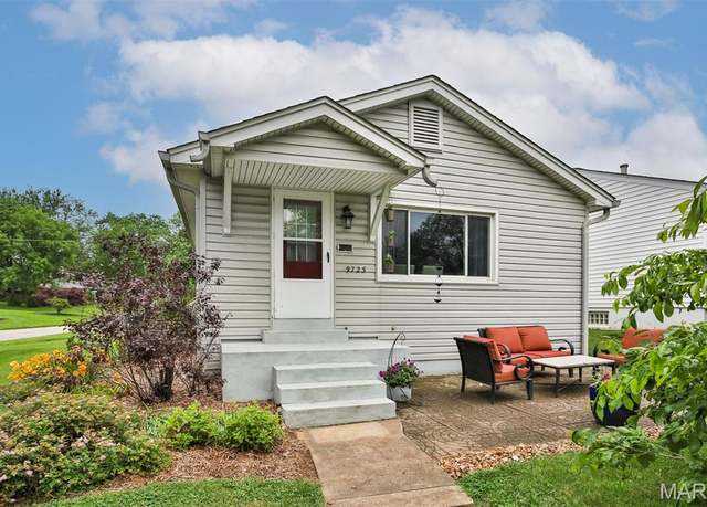 Property at 9723 Shuffle Dr, St Louis, MO 63123, 2 beds, 2 baths