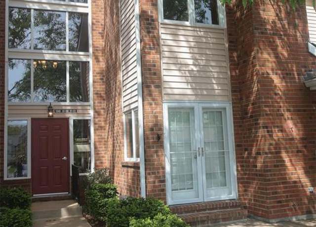 Property at 1340 Holgate Dr Unit F2, Ballwin, MO 63021, 2 beds, 2.5 baths