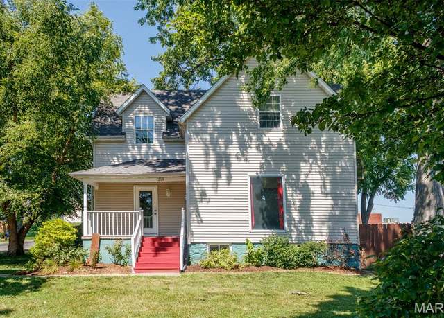 Property at 218 Walnut St, Highland, IL 62249, 2 beds, 1.5 baths