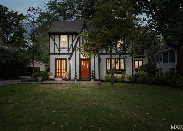 Property at 33 Plant Ave, St Louis, MO 63119, 3 beds, 1.5 baths