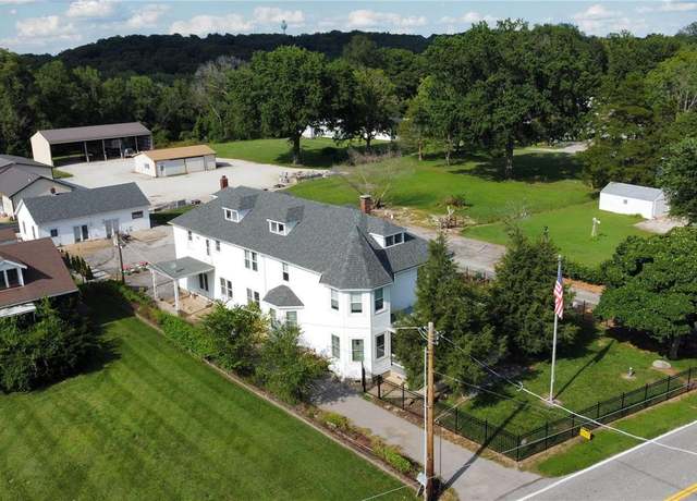 Property at 931 River St, Imperial, MO 63052, 3 beds, 2.5 baths