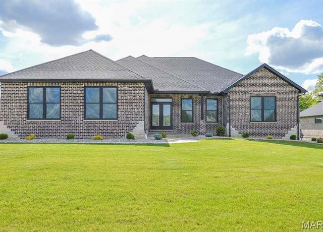 Property at 1391 Walnut Ridge Dr, Columbia, IL 62236, 4 beds, 3 baths