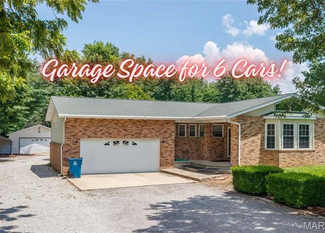 Property at 2364 Marine Rd, Highland, IL 62249, 3 beds, 2.5 baths