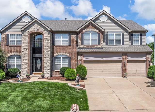 Property at 2033 Montclair Manor Dr, St Charles, MO 63303, 4 beds, 3.5 baths