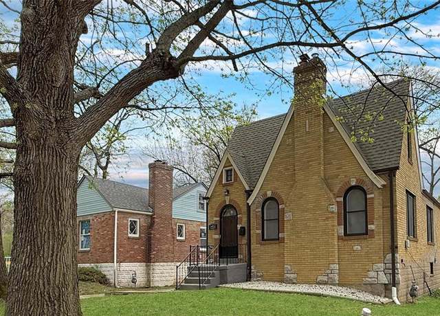 Property at 4411 Nelson Dr, St Louis, MO 63121, 4 beds, 2 baths