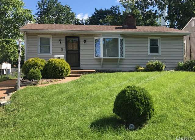 Property at 25 Reasor Dr, St Louis, MO 63135, 2 beds, 1 bath