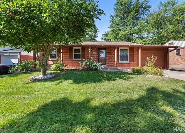 Property at 1980 Gerard Park Ln, Hazelwood, MO 63042, 3 beds, 2 baths