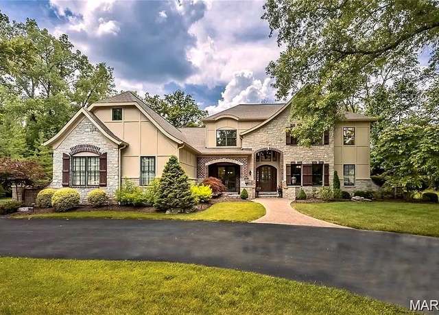 Property at 21 Lynnbrook Rd, St Louis, MO 63131, 5 beds, 5 baths