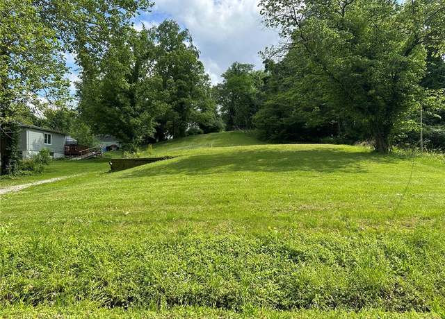Property at 632 Fern Dr, Belleville, IL 62223