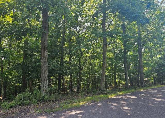 Property at 468 Greenwood Ln, Lake Sherwood, MO 63357