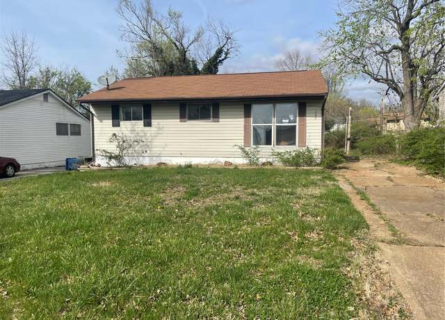 Property at 209 Grampian Rd, St Louis, MO 63137, 3 beds, 1 bath