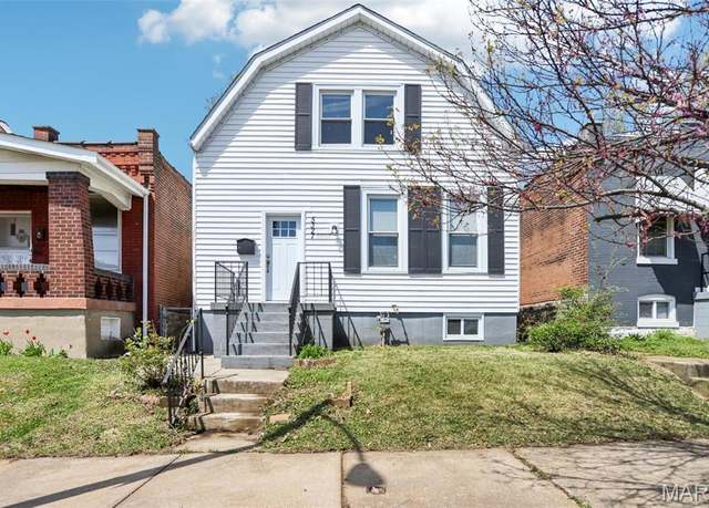 Property at 5327 West Ave, St Louis, MO 63116, 2 beds, 1.5 baths