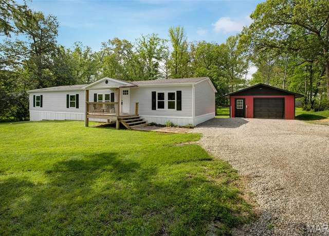 Property at 16 Garrett Ln, Defiance, MO 63341, 4 beds, 2 baths