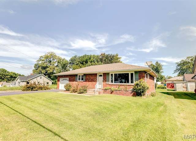 Property at 3448 Meridocia St, Alton, IL 62002, 2 beds, 2 baths