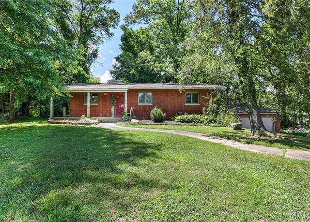 Property at 1514 Weber Dr, Edwardsville, IL 62025, 4 beds, 2.5 baths