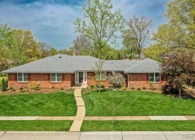 Property at 5311 Zamora Dr, St Louis, MO 63128, 4 beds, 3 baths