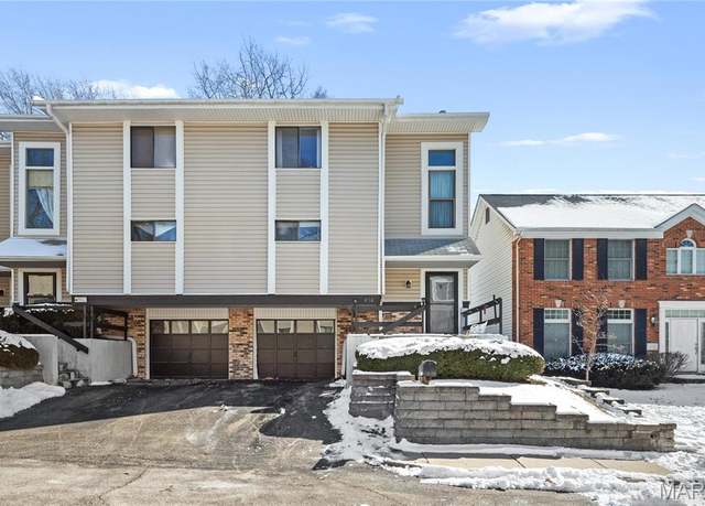Property at 858 Lionsgate Dr, St Louis, MO 63130, 2 beds, 1.5 baths