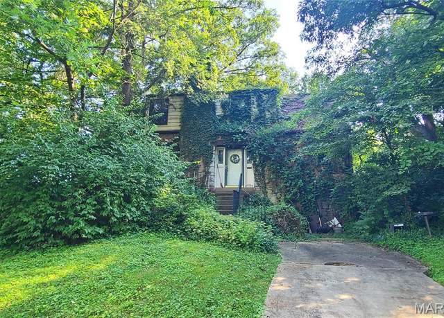 Property at 630 County Hills Dr, St Louis, MO 63119, 2 beds, 2 baths
