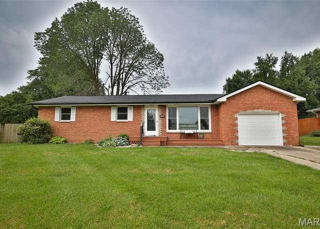 Property at 714 Fairway St, Bethalto, IL 62010, 3 beds, 1 bath
