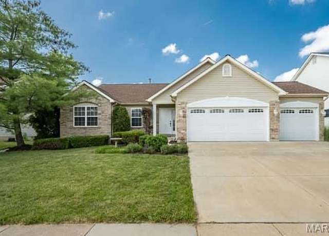 Property at 1405 Sunburst Dr, MO 63366, 3 beds, 2 baths