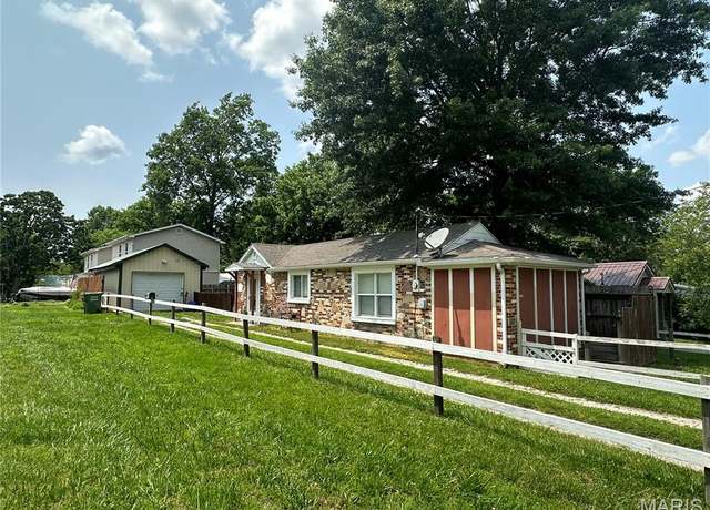 Property at 1401 Heller St, Rolla, MO 65401, 1 bed, 1 bath