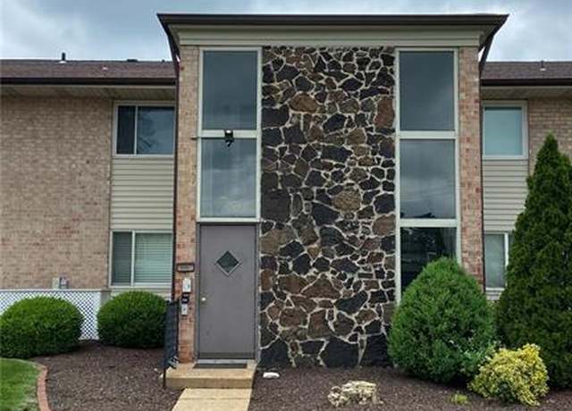 Property at 10003 Sakura Dr Unit A, St Louis, MO 63128, 2 beds, 1 bath