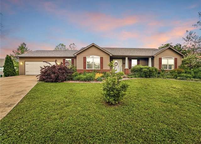 Property at 106 Juliana Ct, Columbia, IL 62236, 5 beds, 3.5 baths