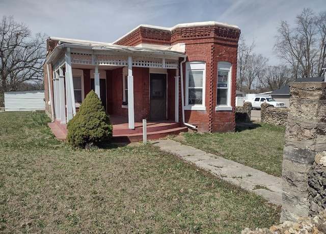 Property at 411 N Desloge Dr, Desloge, MO 63601, 3 beds, 1 bath