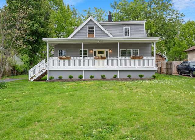 Property at 1048 Martha Ln, St Louis, MO 63119, 3 beds, 2.5 baths