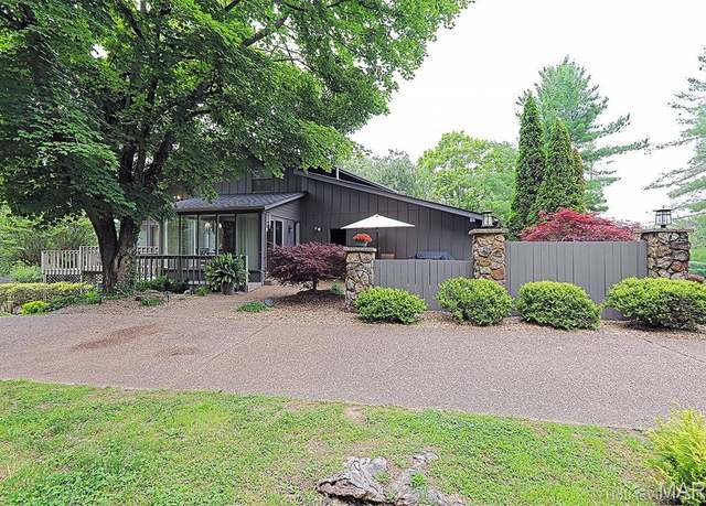 Property at 166 S Redbud Ln, Jackson, MO 63755, 3 beds, 3 baths