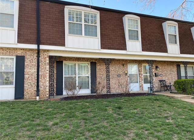 Property at 852 Dumont Pl, St Louis, MO 63125, 3 beds, 2.5 baths