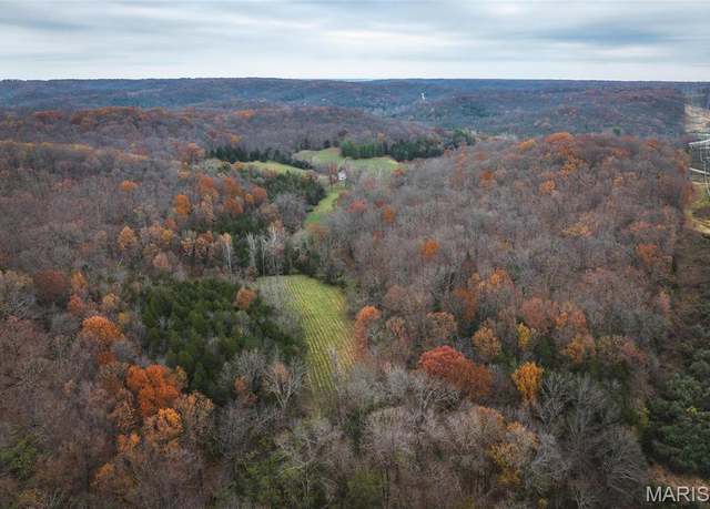 Property at 3476 Bassett Rd, Pacific, MO 63069, 3 beds, 2.5 baths
