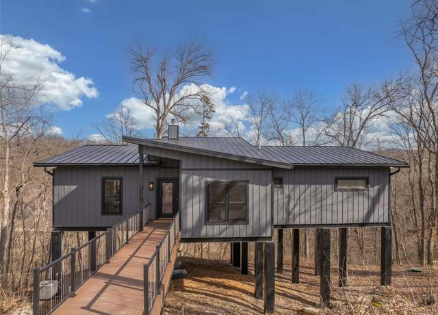 Property at 2803 Tyrol Ridge Dr, Innsbrook, MO 63390, 3 beds, 2 baths