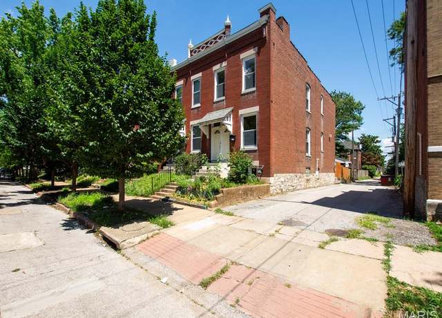 Property at 2244 Nebraska St, St Louis, MO 63104, 3 beds, 2.5 baths